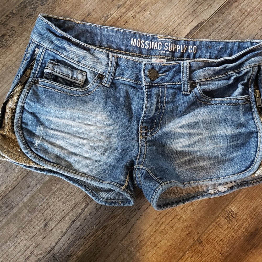 MOSSIMO SUPPLY CO SHORTIE SHORTS SIZE 9